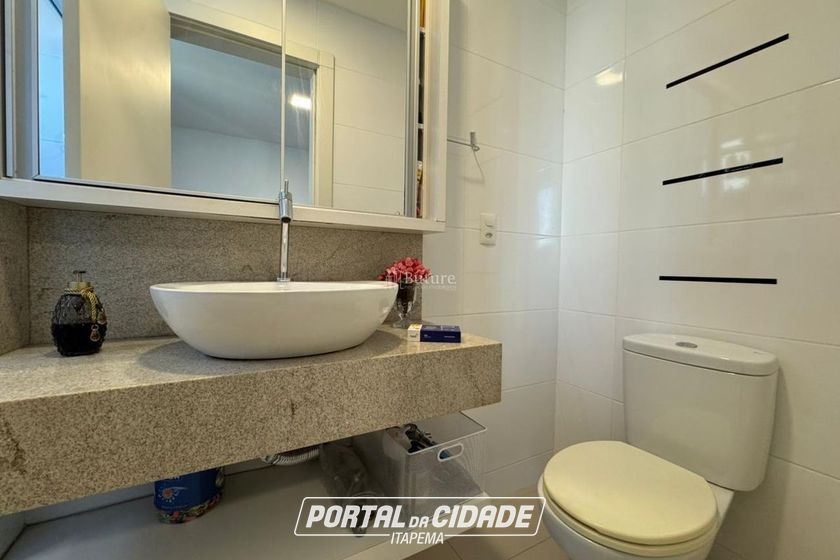 Apartamento &agrave; venda - 155m&sup2; - Meia Praia