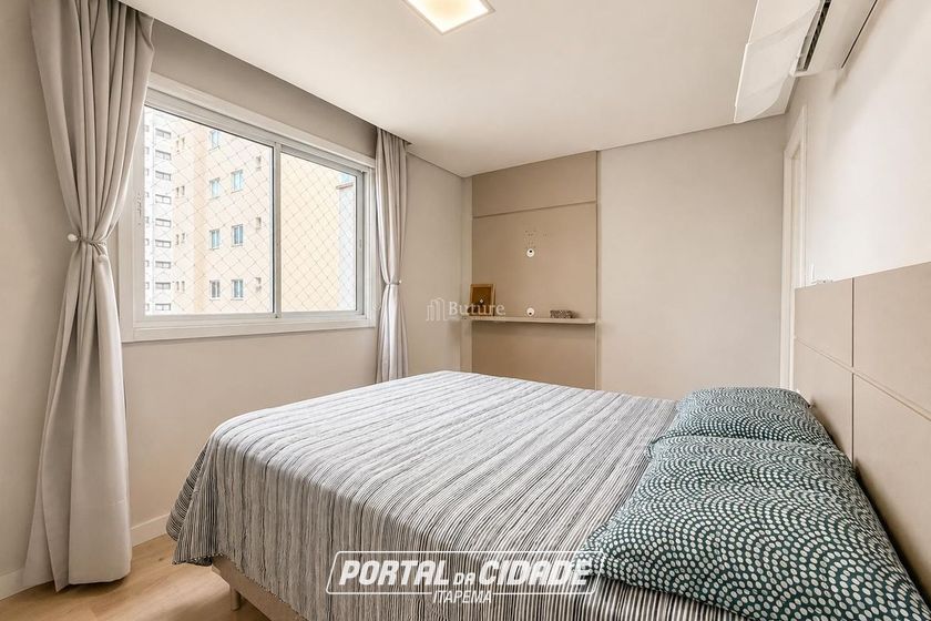 Apartamento &agrave; venda - 100m&sup2; - Centro