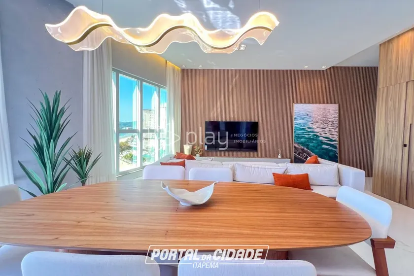 Apartamento &agrave; venda - 140m&sup2; - Meia Praia