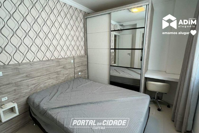 Apartamento para alugar - 110m&sup2; - Meia Praia