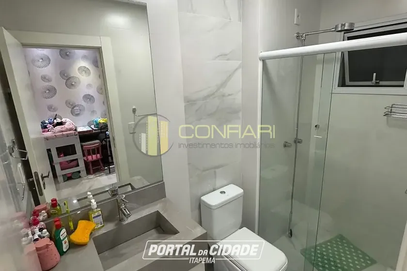 Apartamento &agrave; venda - 133m&sup2; - Meia Praia