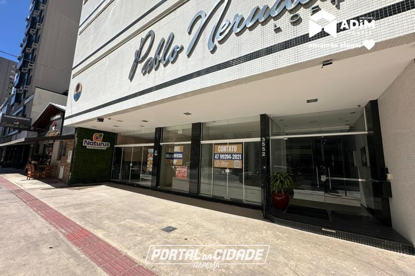 Sal&atilde;o Comercial para alugar - 209m&sup2; - Centro