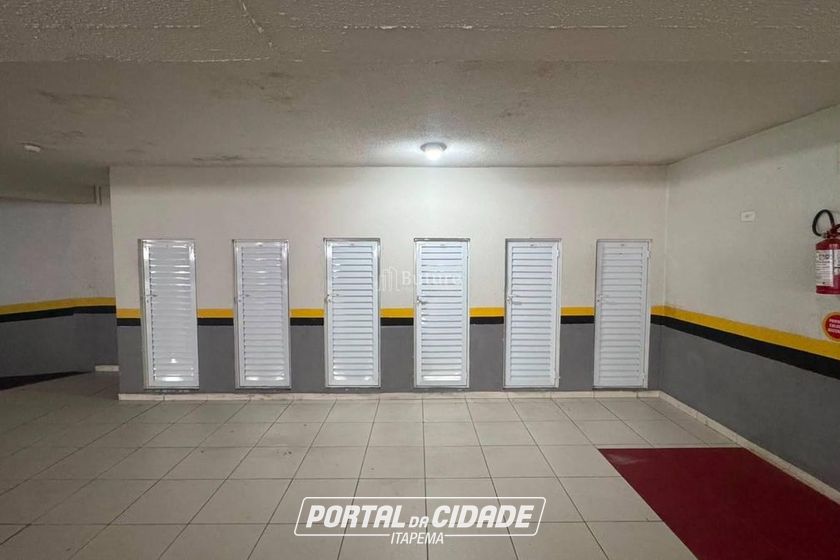 Apartamento para alugar - Meia Praia
