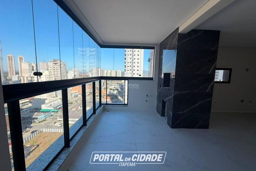Apartamento &agrave; venda - Meia Praia