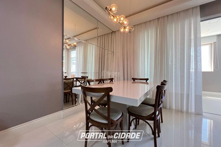 Apartamento &agrave; venda - 245m&sup2; - Centro
