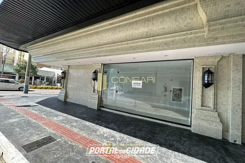 Sala Comercial &agrave; venda - 120m&sup2; - Meia Praia