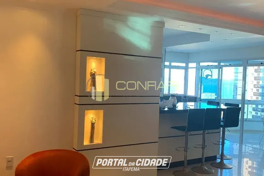 Apartamento &agrave; venda - 206m&sup2; - Meia Praia