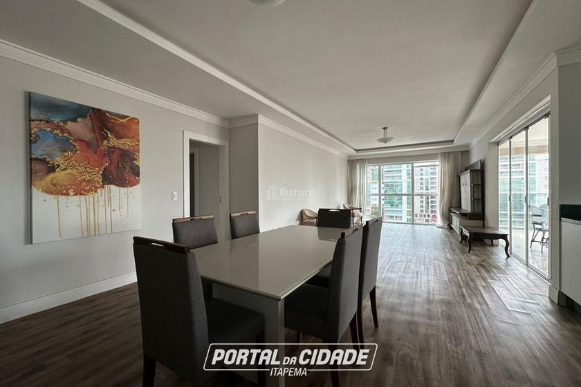 Apartamento &agrave; venda - 169m&sup2; - Meia Praia