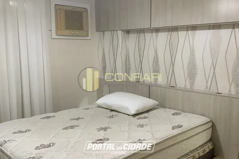Apartamento para alugar - 90m&sup2; - Meia Praia