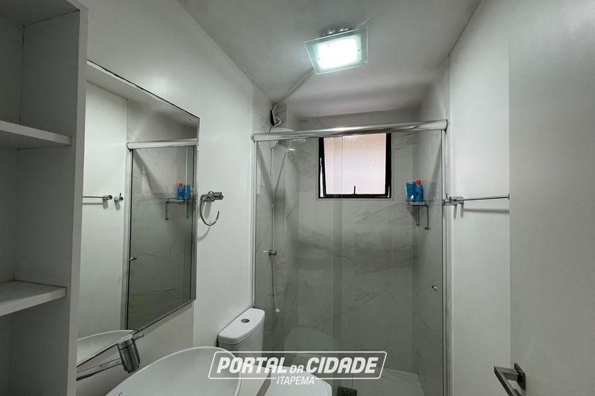 Apartamento para alugar - Meia Praia