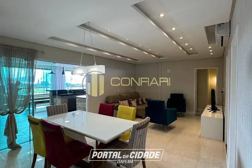 Casa &agrave; venda - 340m&sup2; - Meia Praia