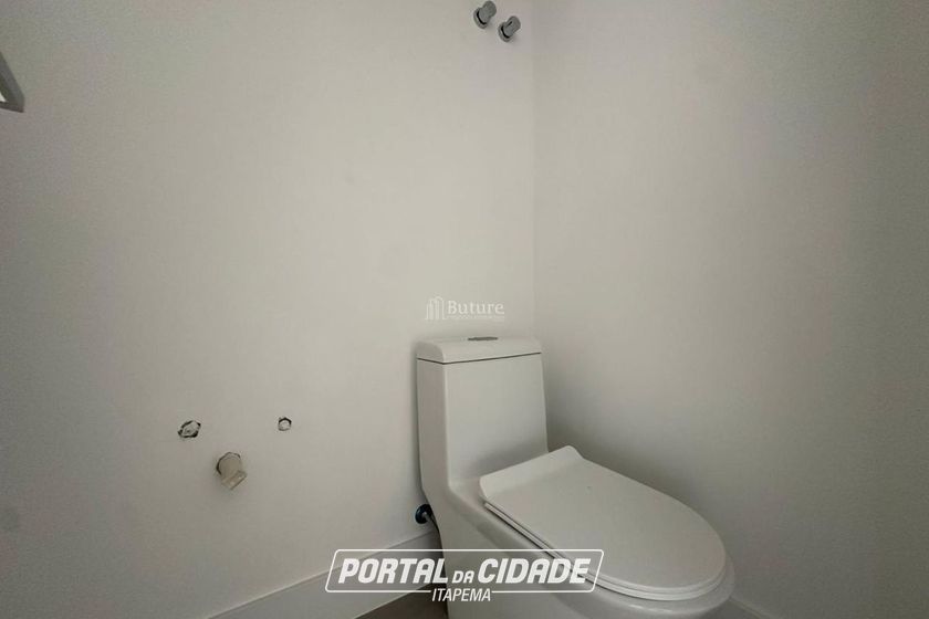 Apartamento &agrave; venda - 177m&sup2; - Meia Praia