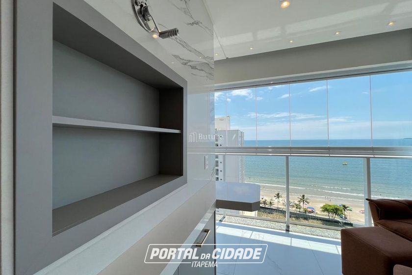Apartamento &agrave; venda - 197m&sup2; - Meia Praia