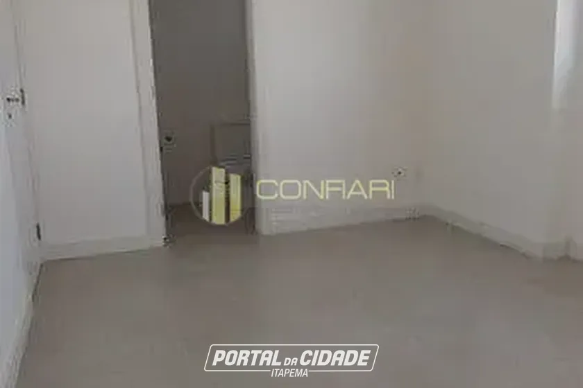 Apartamento &agrave; venda - 128m&sup2; - Meia Praia