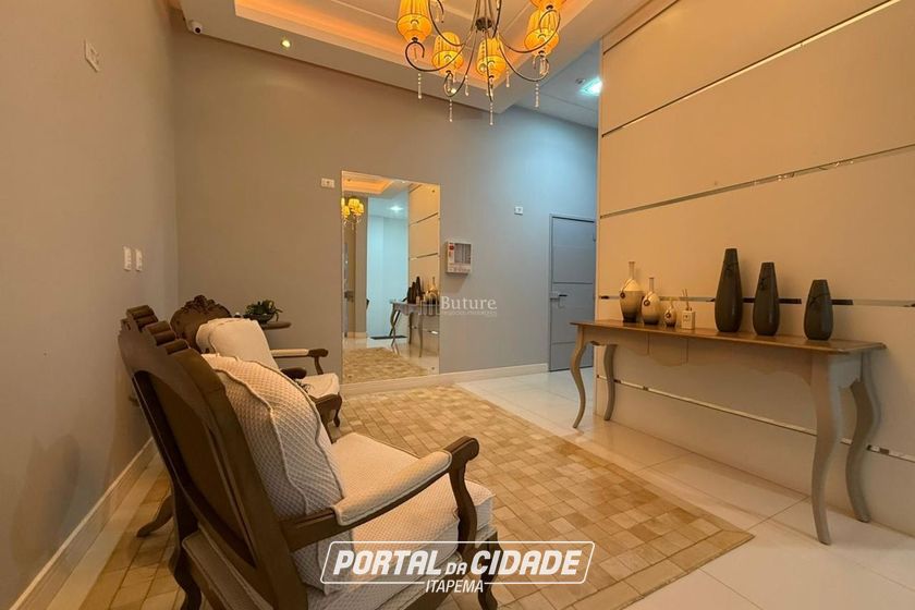 Apartamento &agrave; venda - 107m&sup2; - Meia Praia