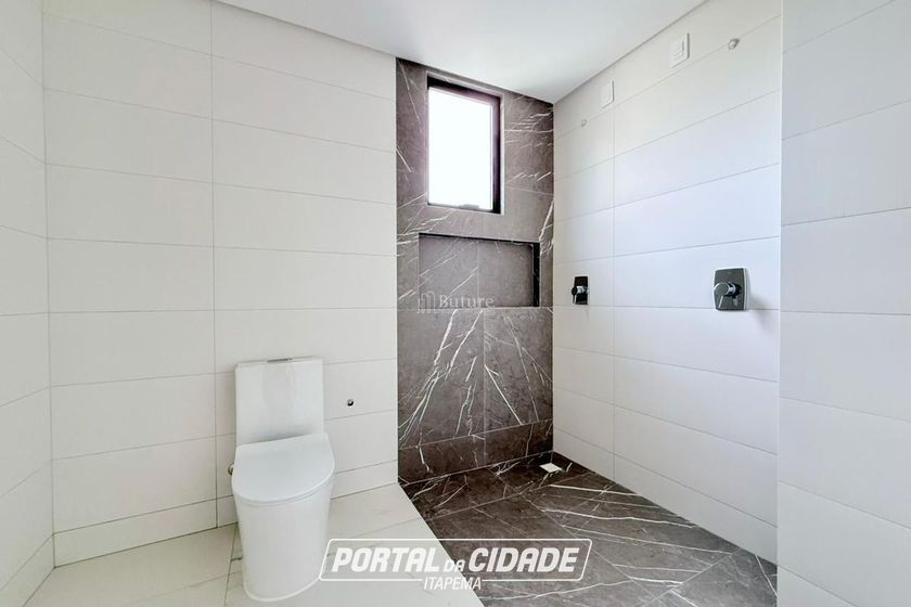 Apartamento &agrave; venda - 206m&sup2; - Meia Praia