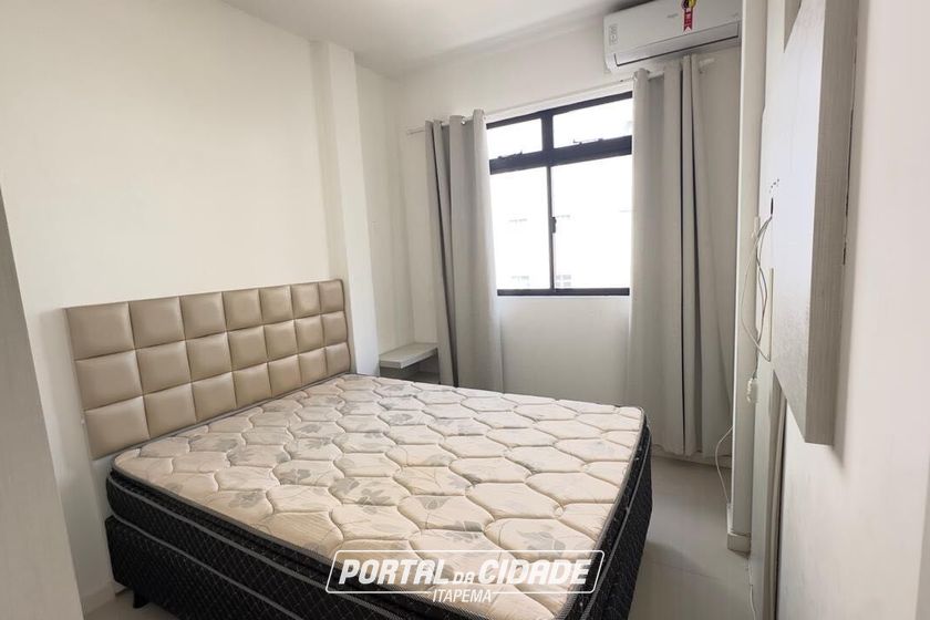 Apartamento para alugar - Meia Praia