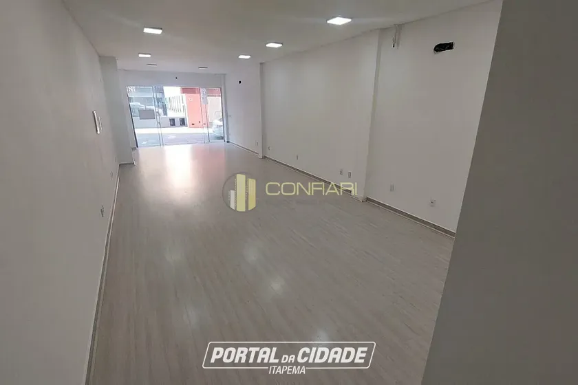 Sala Comercial para alugar - 125m&sup2; - Meia Praia