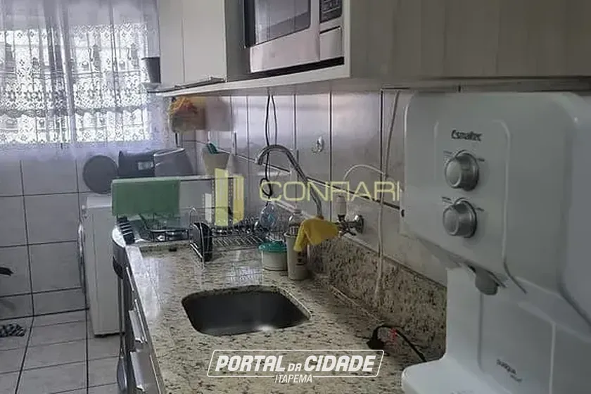 Apartamento &agrave; venda - 110m&sup2; - Meia Praia