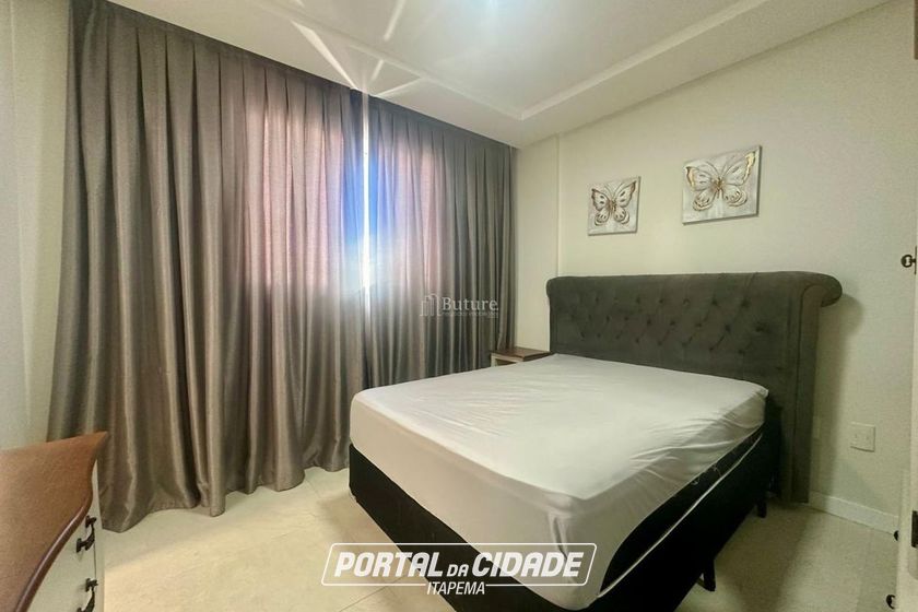 Apartamento &agrave; venda - 107m&sup2; - Meia Praia