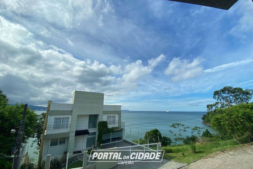 Casa &agrave; venda - 200m&sup2; - 