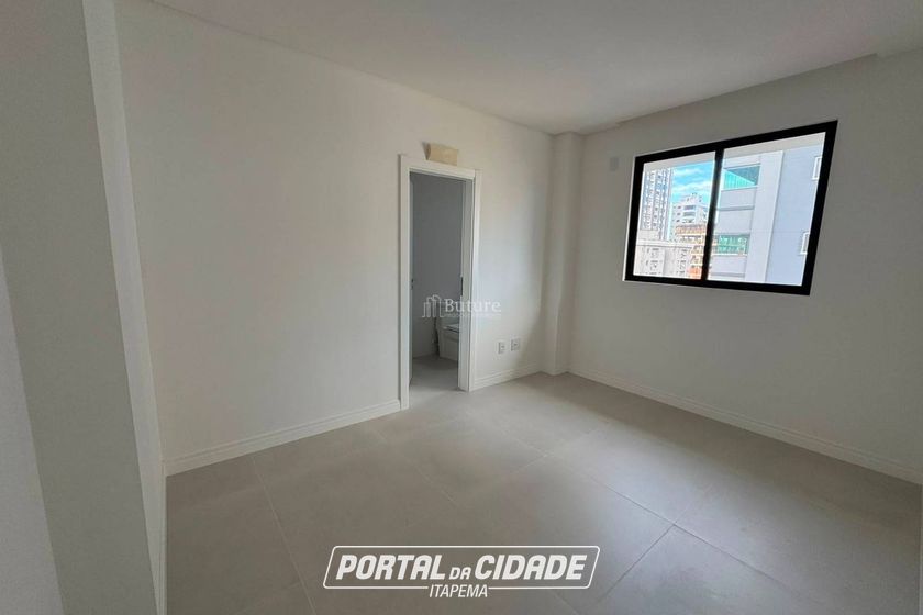 Apartamento &agrave; venda - Meia Praia