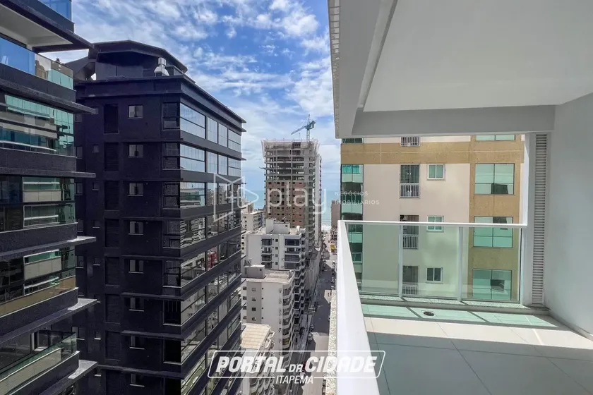 Apartamento &agrave; venda - 160m&sup2; - Meia Praia