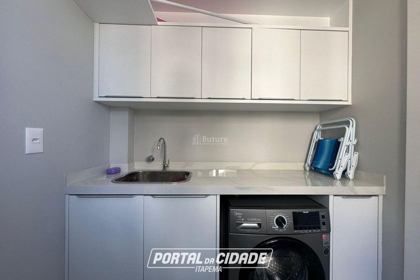 Apartamento &agrave; venda - 187m&sup2; - Meia Praia