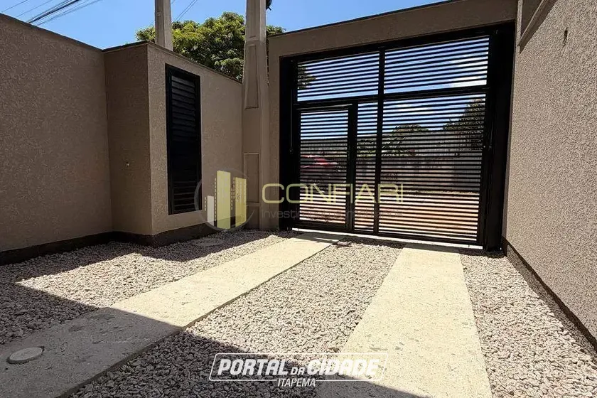Sobrado &agrave; venda - 92m&sup2; - bombas