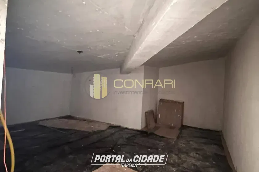 Sala Comercial &agrave; venda - 110m&sup2; - Meia Praia