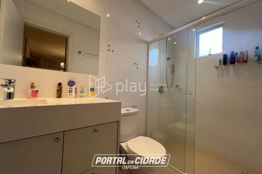 Apartamento &agrave; venda - 185m&sup2; - Meia Praia