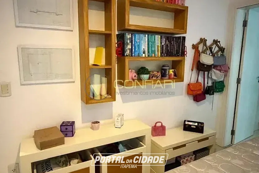 Casa para alugar - 300m&sup2; - Meia Praia