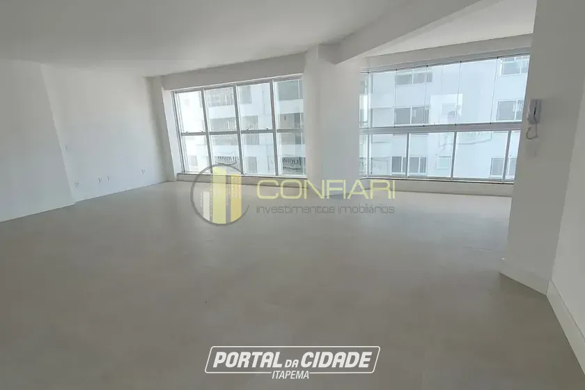 Apartamento &agrave; venda - 168m&sup2; - meia praia