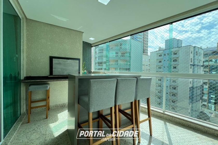 Apartamento &agrave; venda - 350m&sup2; - Meia Praia