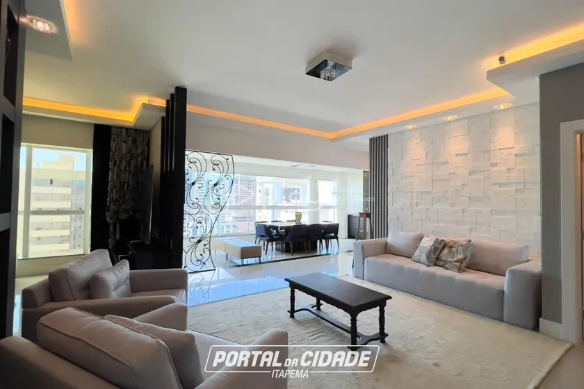 Apartamento &agrave; venda - 181m&sup2; - Meia Praia