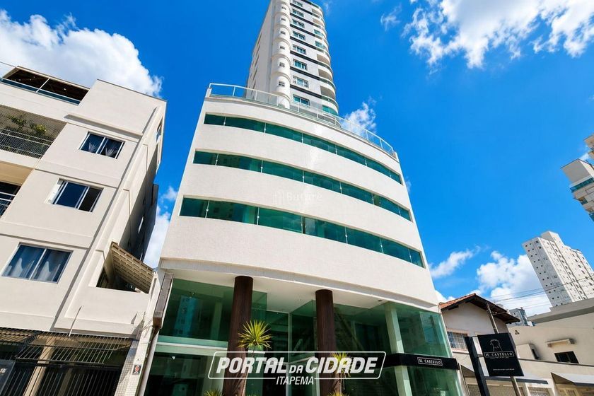 Apartamento &agrave; venda - 100m&sup2; - Centro