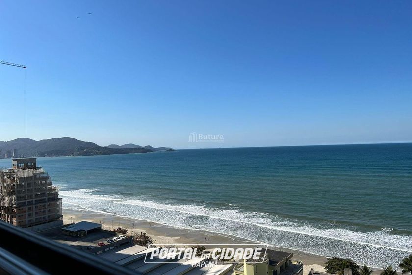 Apartamento &agrave; venda - 200m&sup2; - Meia Praia