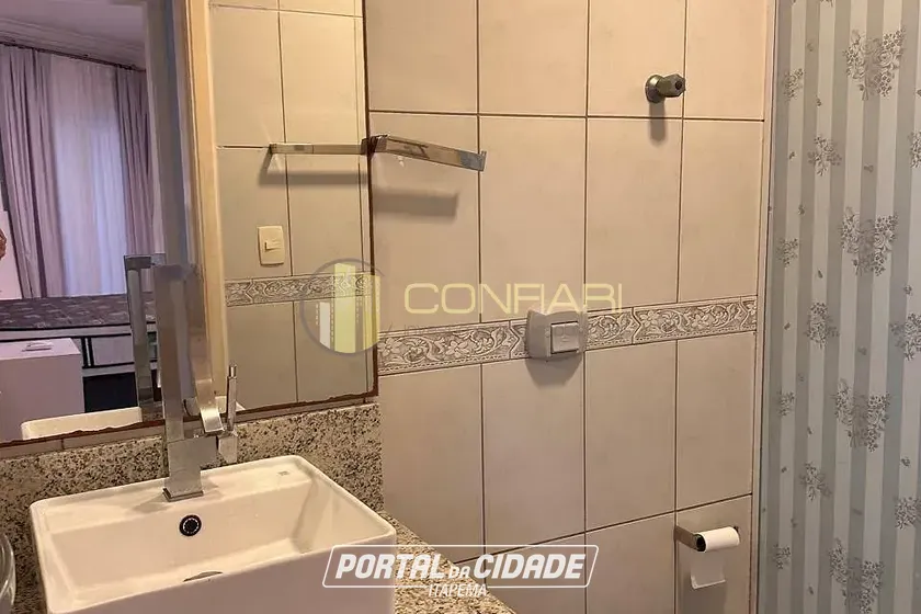 Apartamento para alugar - 98m&sup2; - meia praia