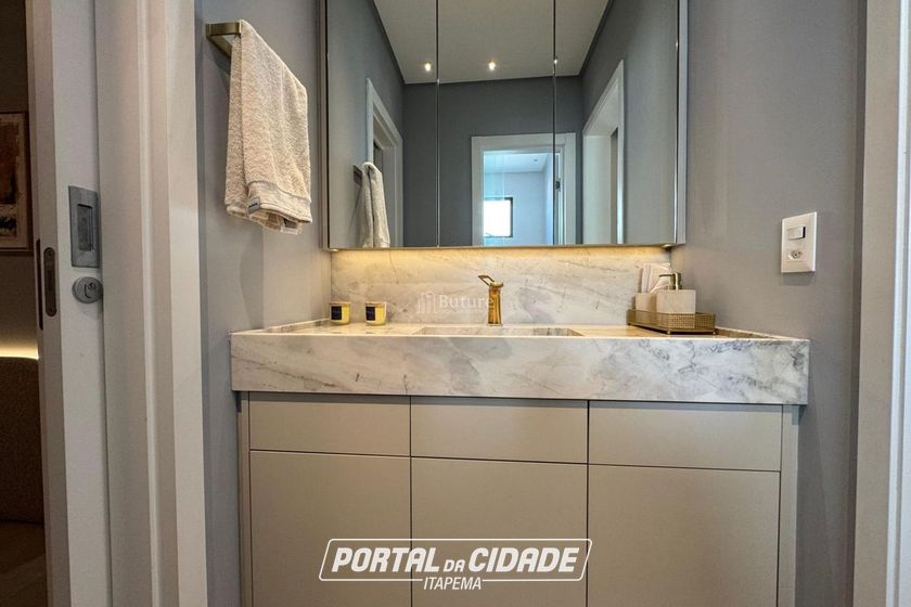 Apartamento &agrave; venda - 137m&sup2; - Centro