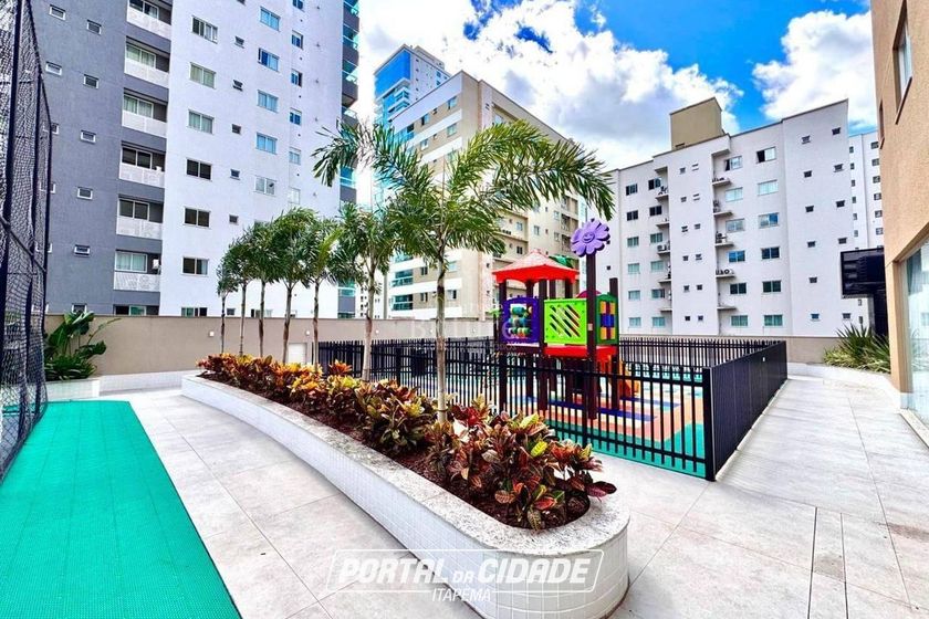 Apartamento &agrave; venda - Meia Praia