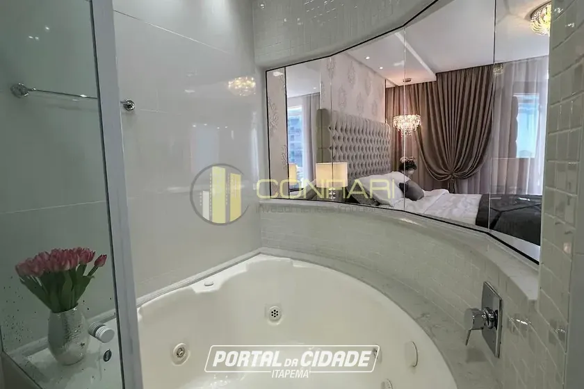 Apartamento &agrave; venda - 229m&sup2; - meia praia