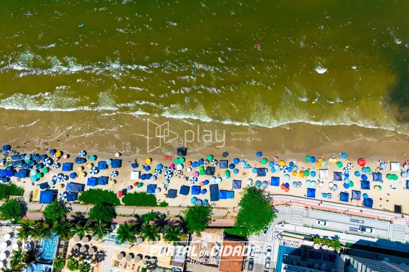 Apartamento &agrave; venda - 77m&sup2; - Meia Praia