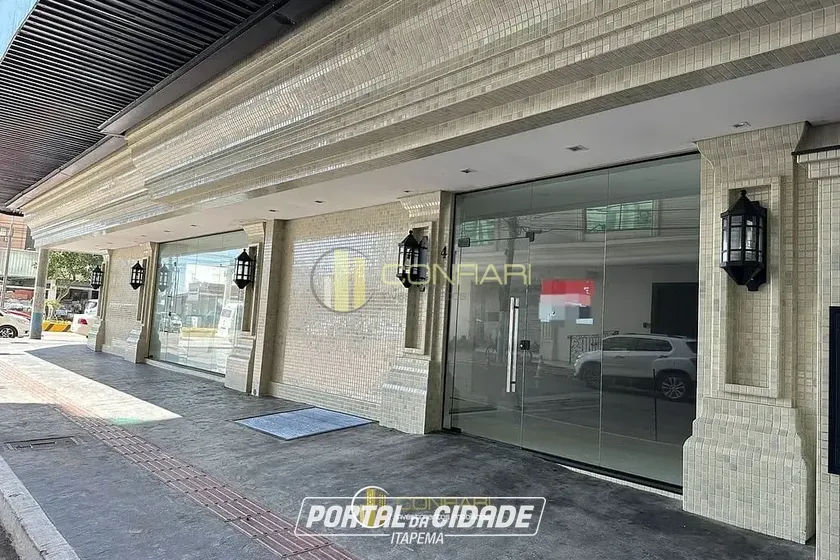 Sala Comercial &agrave; venda - 120m&sup2; - Meia Praia