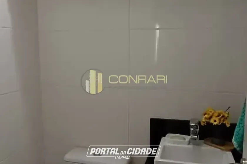 Apartamento &agrave; venda - 70m&sup2; - meia praia