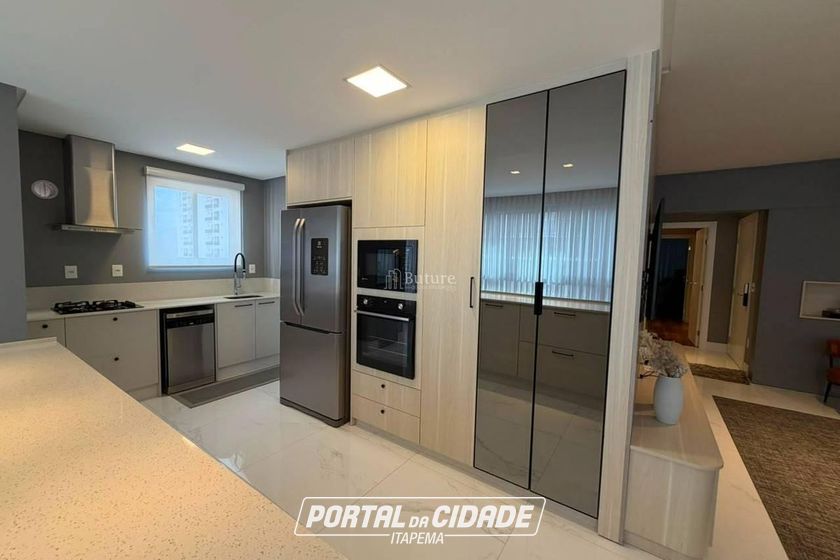 Apartamento &agrave; venda - Meia Praia