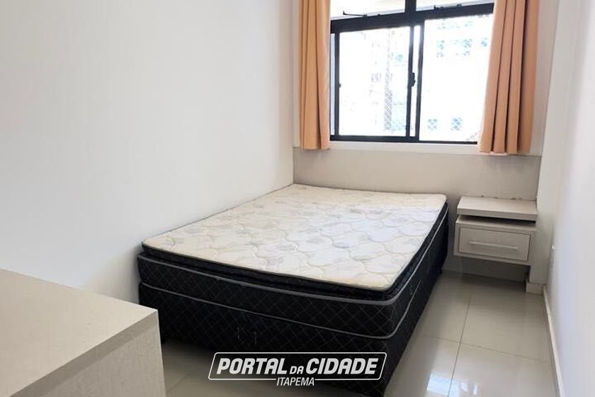 Apartamento para alugar - Meia Praia