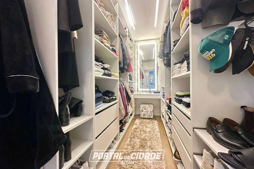 Apartamento &agrave; venda - 415m&sup2; - Meia Praia
