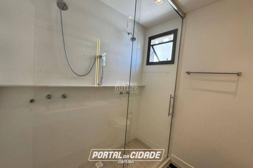 Apartamento &agrave; venda - Meia Praia