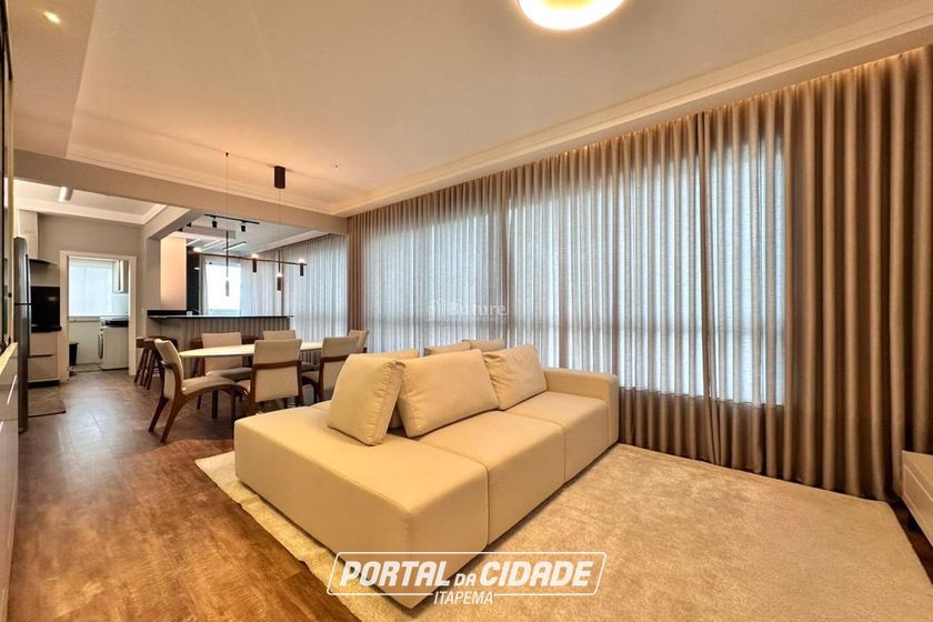 Apartamento &agrave; venda - 130m&sup2; - Meia Praia