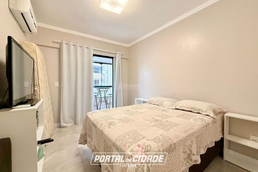 Apartamento &agrave; venda - 160m&sup2; - Meia Praia